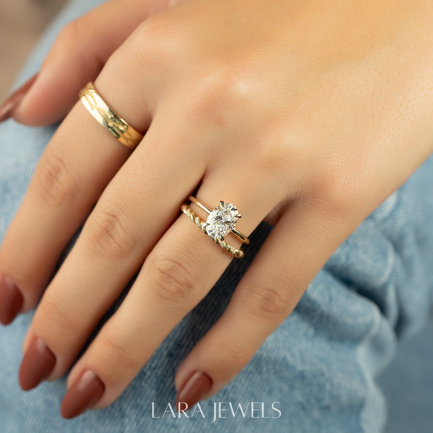 2.0 - 4.0 CT Oval Cut Lab Grown Diamond Solitaire Engagement Ring