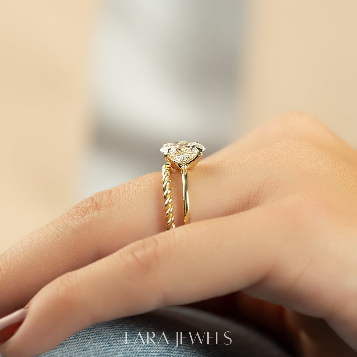 2.0 - 4.0 CT Oval Cut Lab Grown Diamond Solitaire Engagement Ring