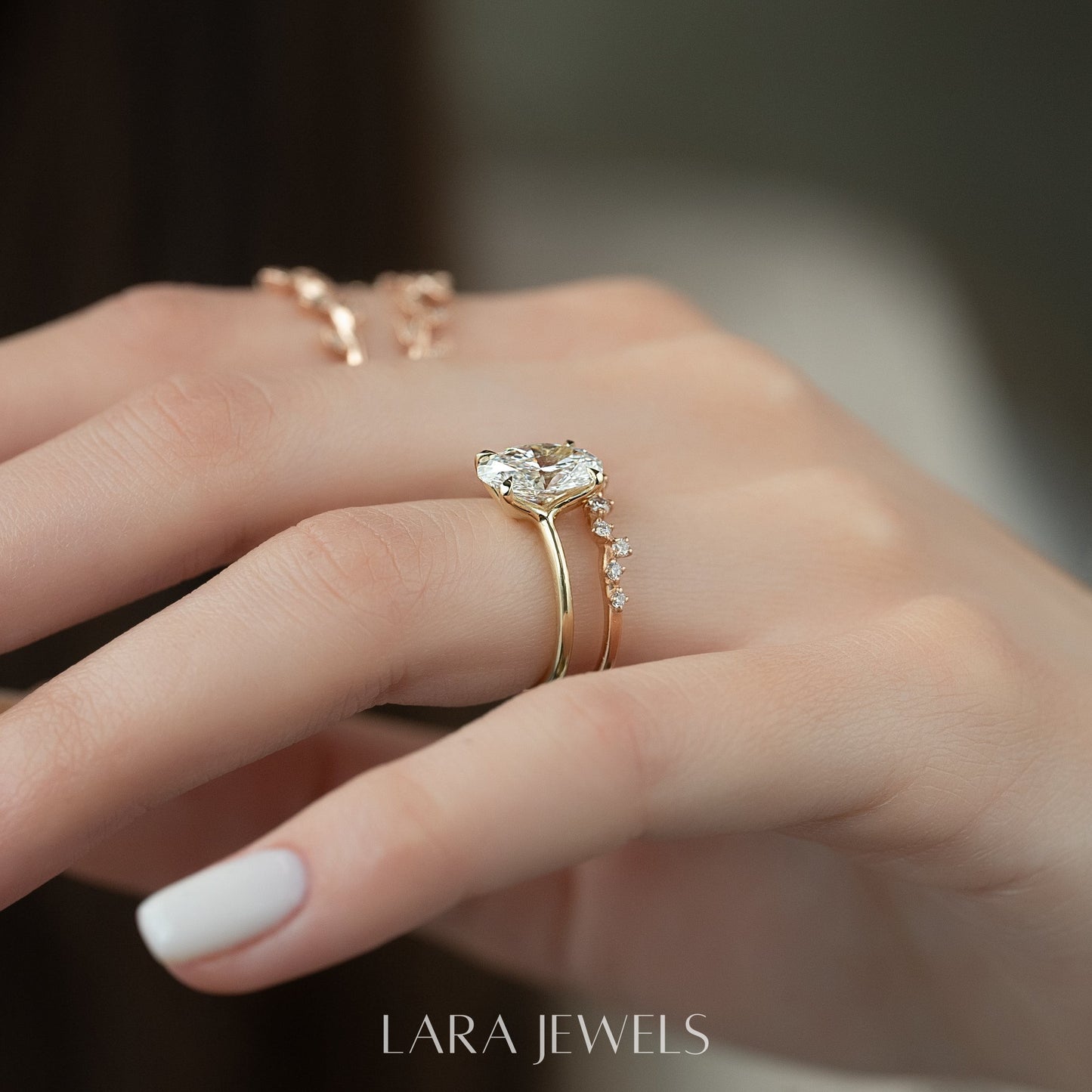 2.0 - 4.0 CT Oval Cut Lab Grown Diamond Solitaire Engagement Ring
