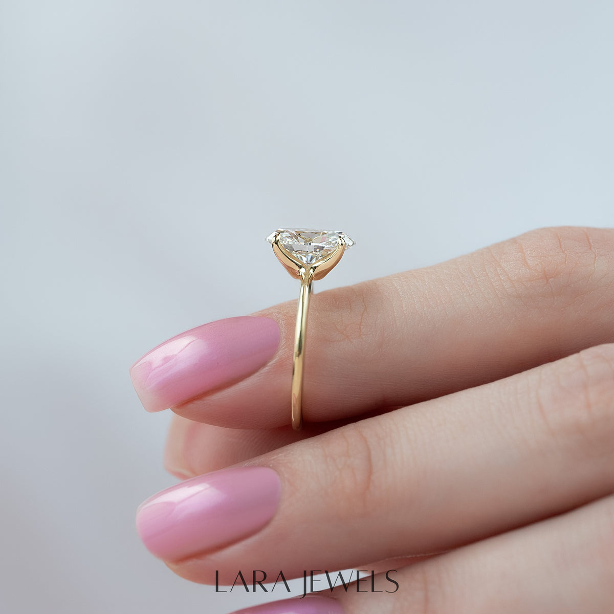 2.0 - 4.0 CT Oval Cut Lab Grown Diamond Solitaire Engagement Ring