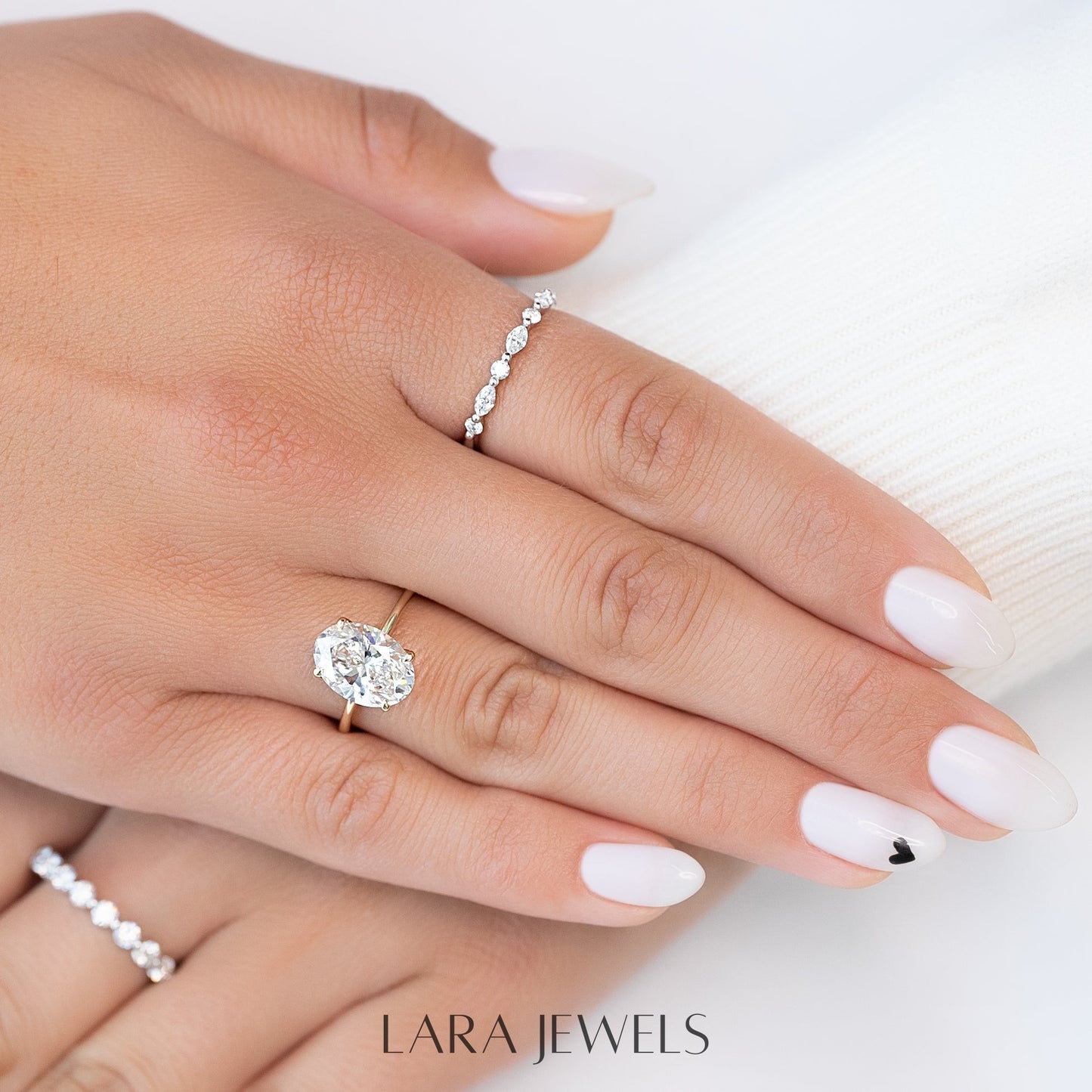 2.0 - 4.0 CT Oval Cut Lab Grown Diamond Solitaire Engagement Ring