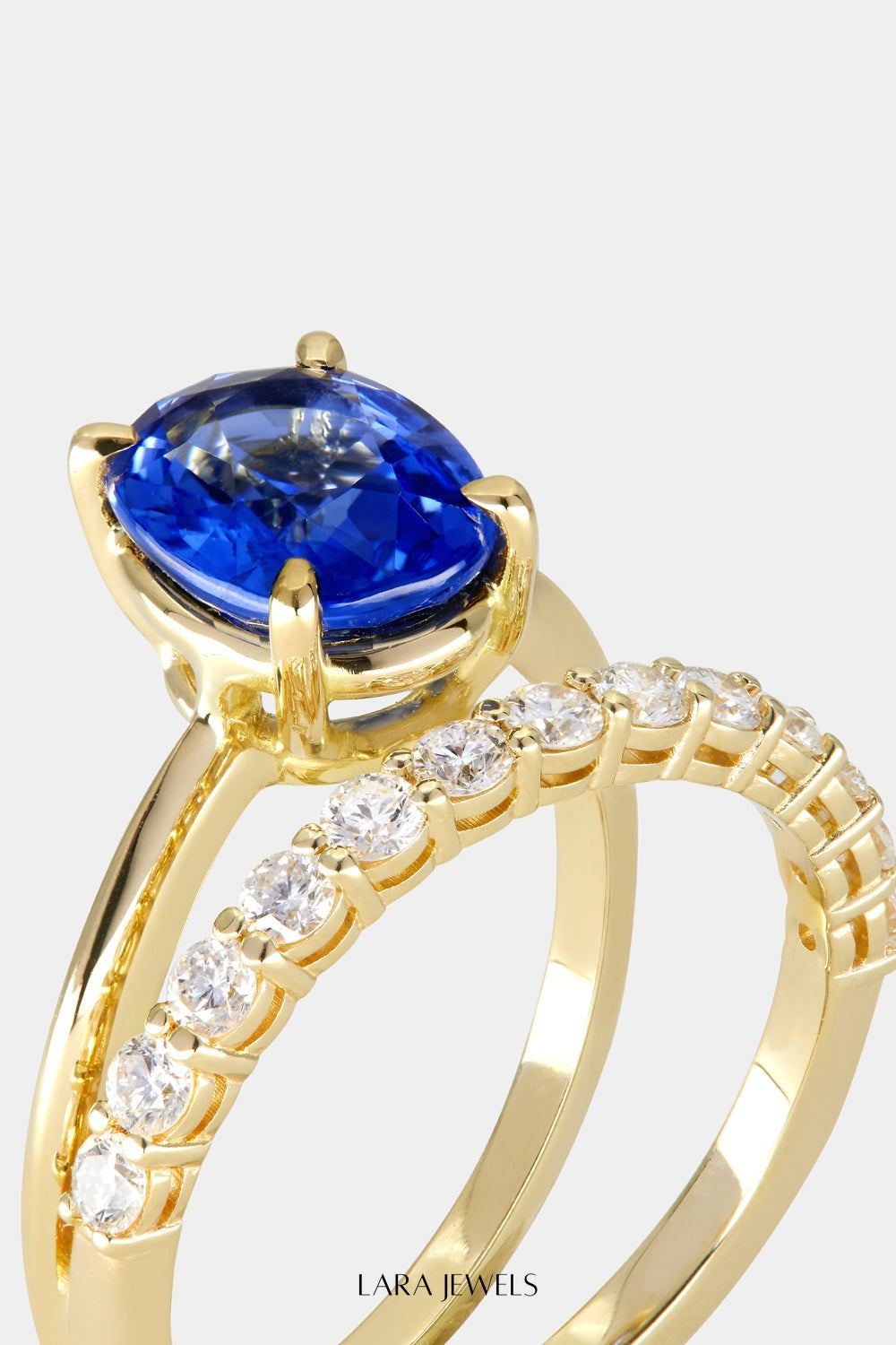 Double Band Sapphire Ring 18K Gold - Side view