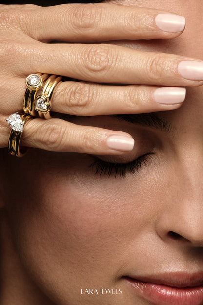 Pear Diamond Double Orielle Ring 18K Yellow Gold - On model