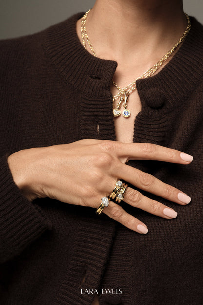 Pear Diamond Double Orielle Ring 18K Yellow Gold - Lifestyle