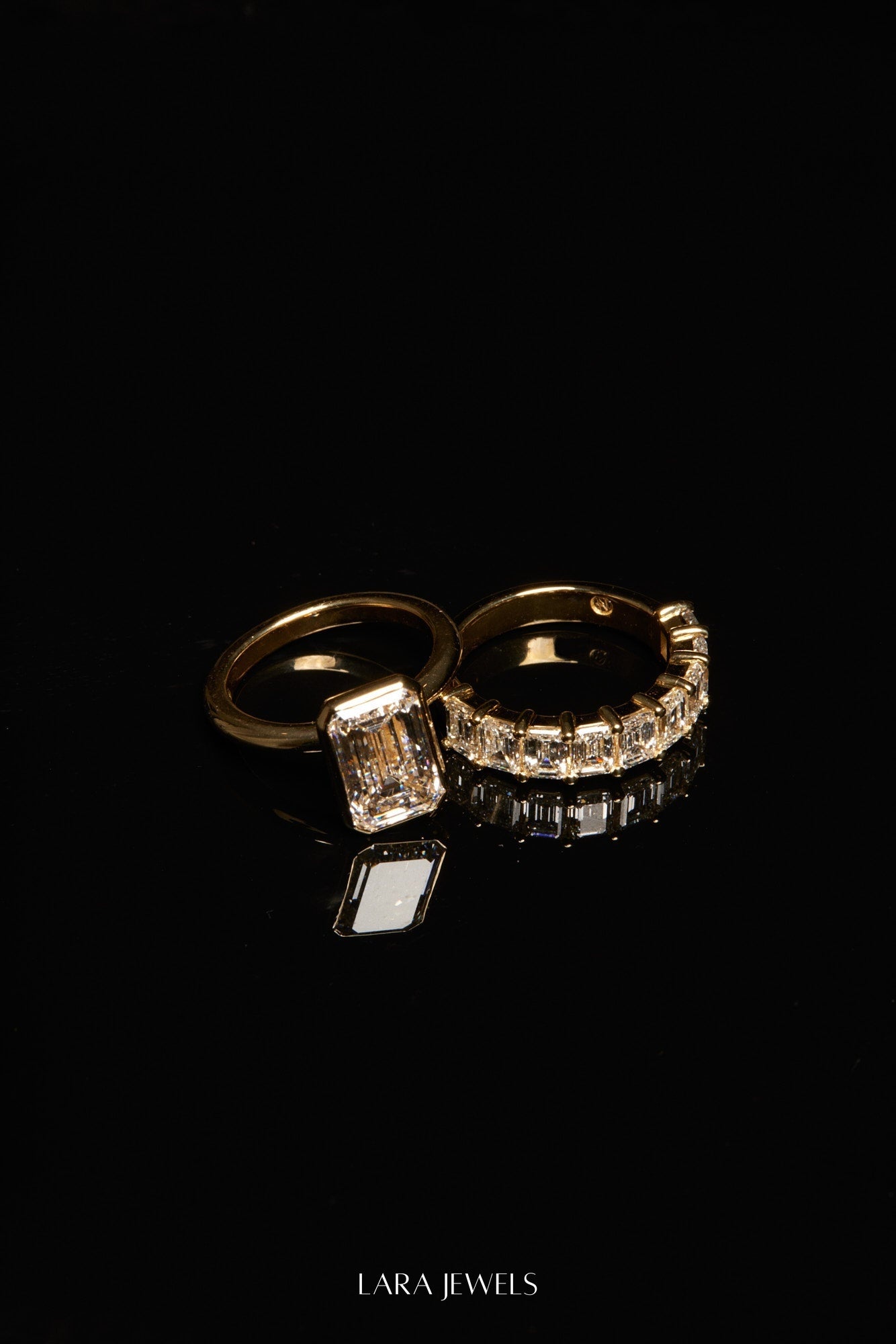 Emerald Diamond Bezel Ring 18K Gold - Detail