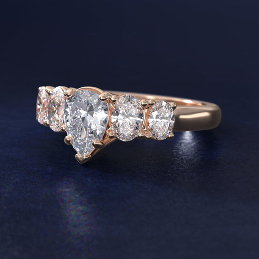 Graduated Oval Diamond Engagement Ring in 18k Rose Gold (1/2 ct. tw.) - Pear Center