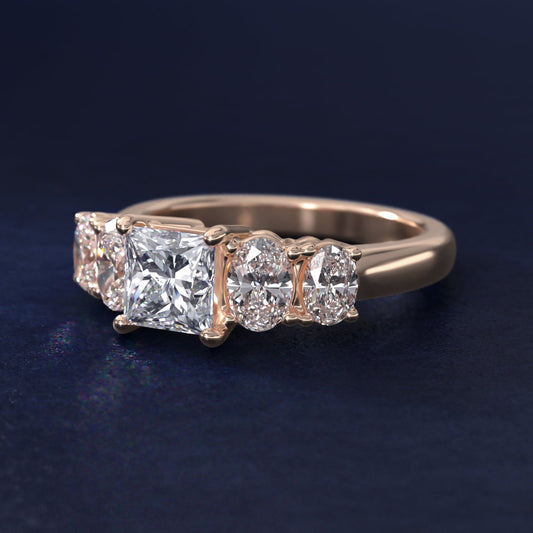 Graduated Oval Diamond Engagement Ring in 18k Rose Gold (1/2 ct. tw.) - Princess Center