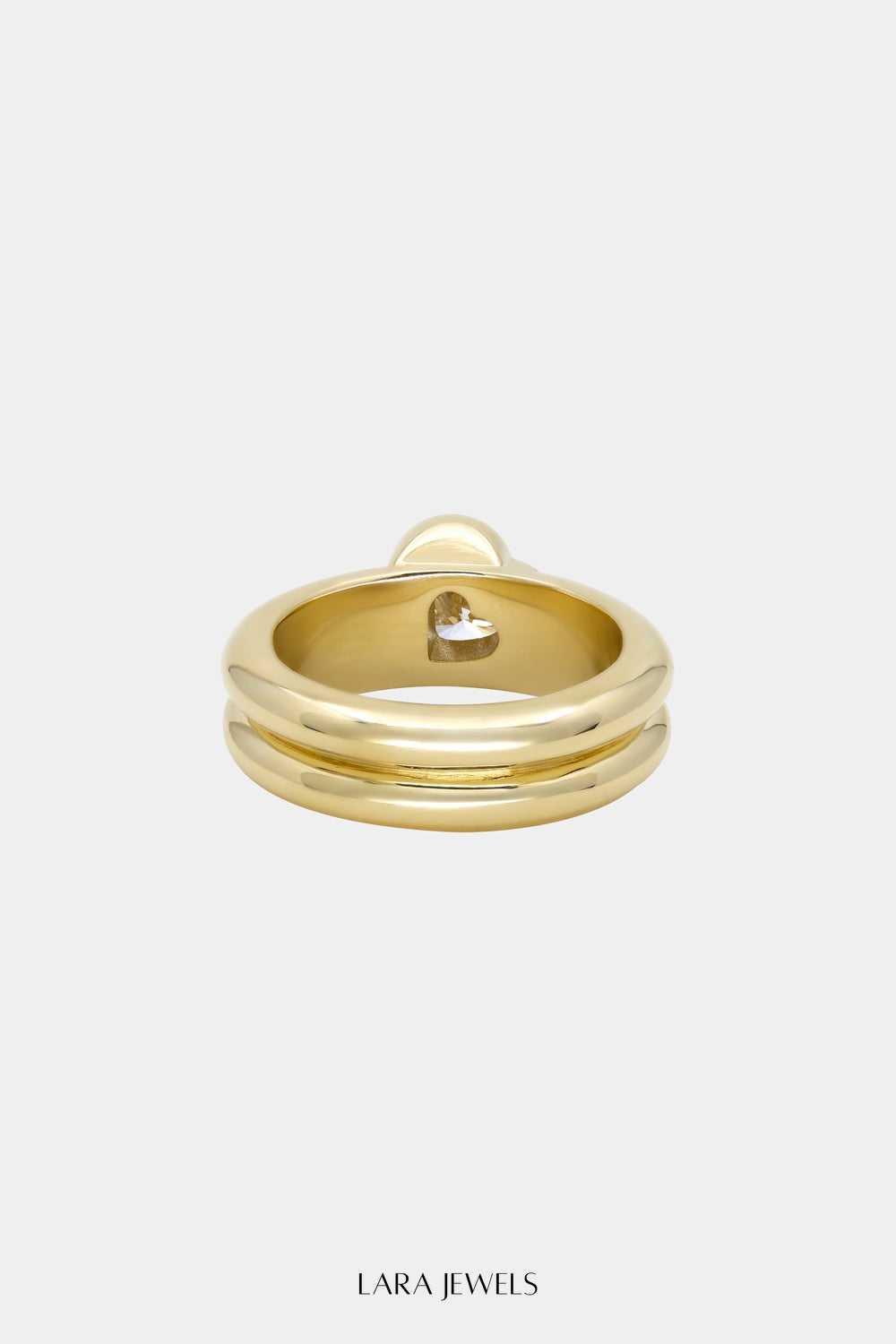 Roma Heart Diamond Ring 18K Yellow Gold - Detail view