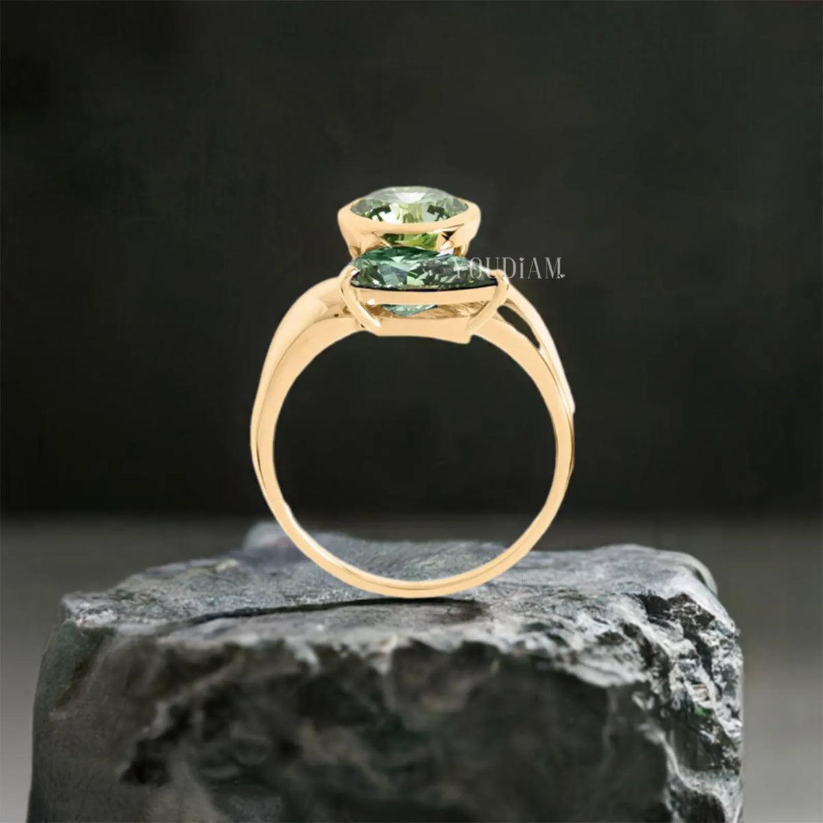 Toi Et Moi Ring Green Pear & Round Lab Diamond Engagement Ring