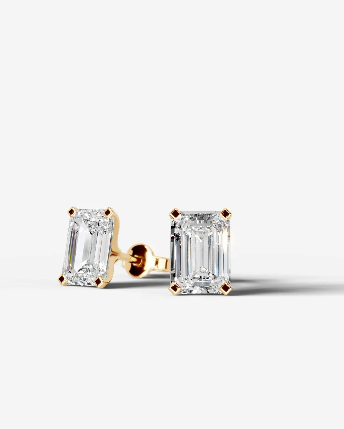 Jamie Lab Grown Diamond Earrings Emerald - Yellow Gold