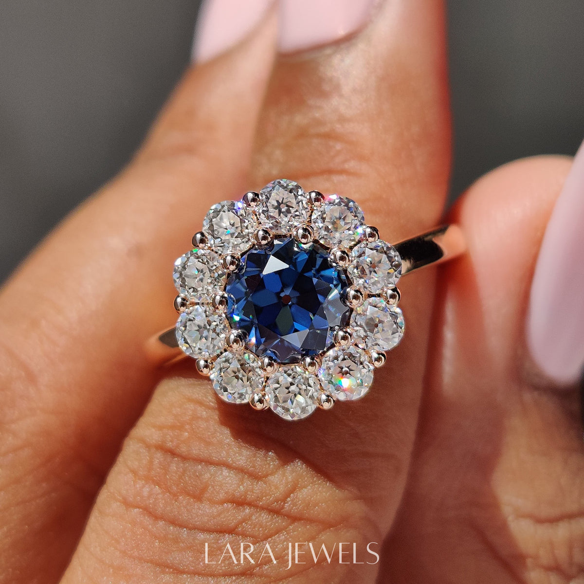 Lab grown round engagement ring in Cluster Design, available in Silver. IGI certified, ethically sourced, handcrafted at Lara Jewels.