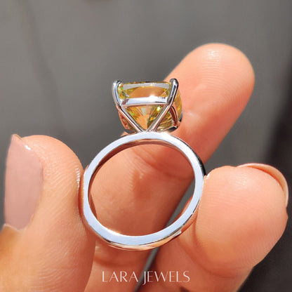 Lab grown round engagement ring in Round Prong Setting, available in Silver. IGI certified, ethically sourced, handcrafted at Lara Jewels.