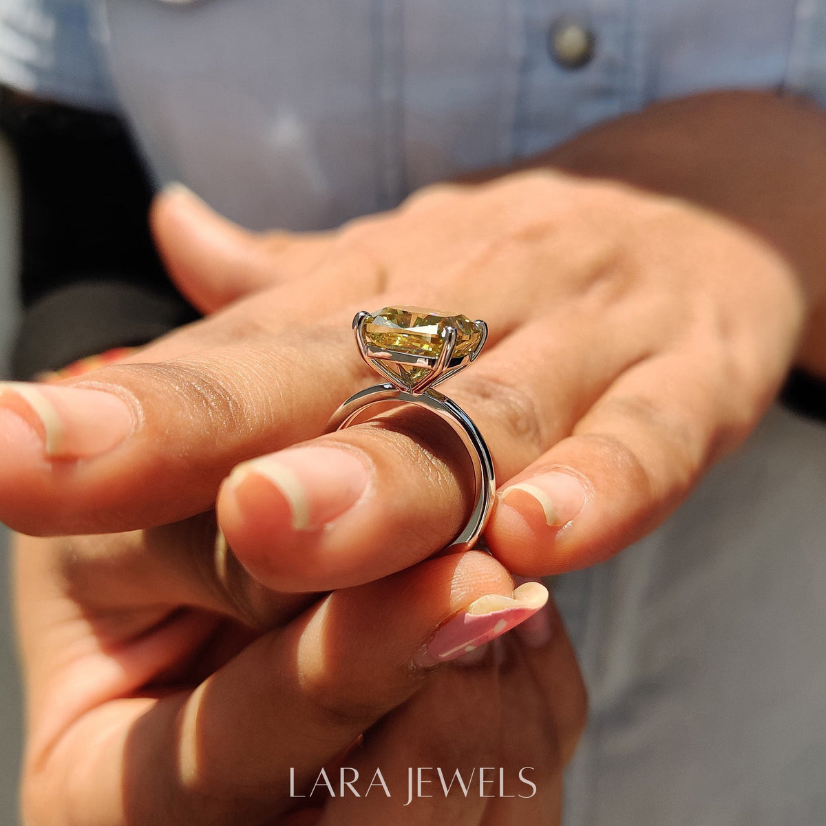 Lab grown round engagement ring in Round Prong Setting, available in Silver. IGI certified, ethically sourced, handcrafted at Lara Jewels.