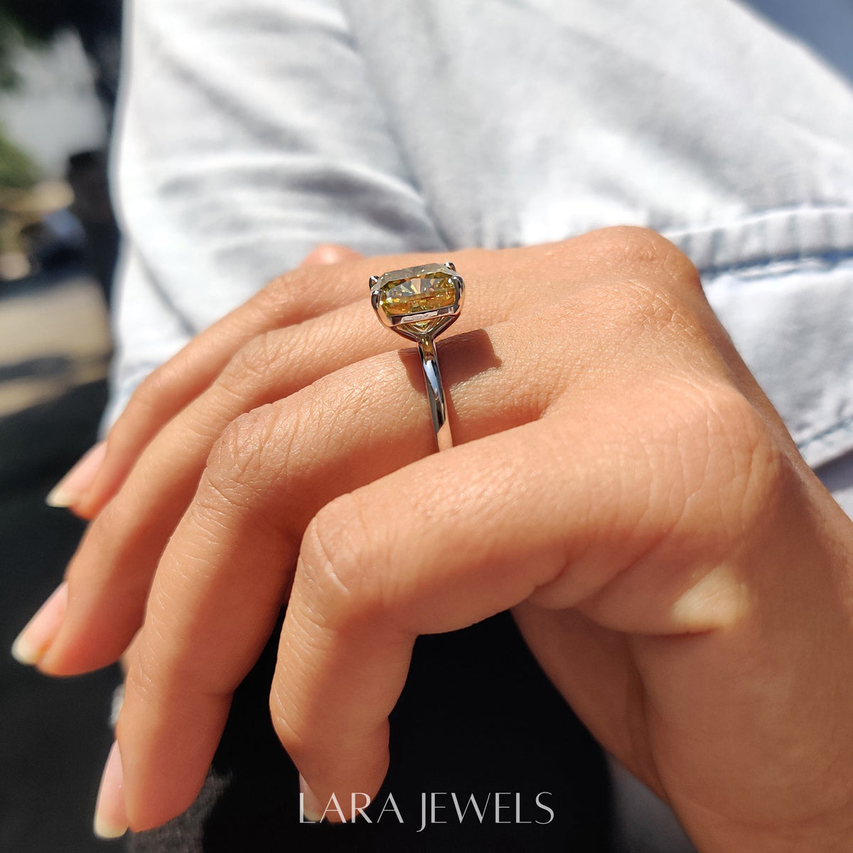 Lab grown round engagement ring in Round Prong Setting, available in Silver. IGI certified, ethically sourced, handcrafted at Lara Jewels.