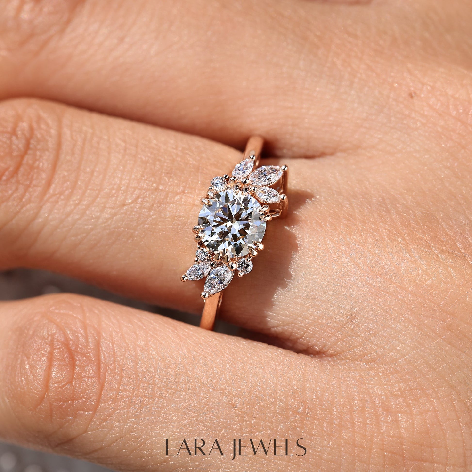 Lab grown round engagement ring in Lara Jewels setting, available in Silver. IGI certified, ethically sourced, handcrafted at Lara Jewels.