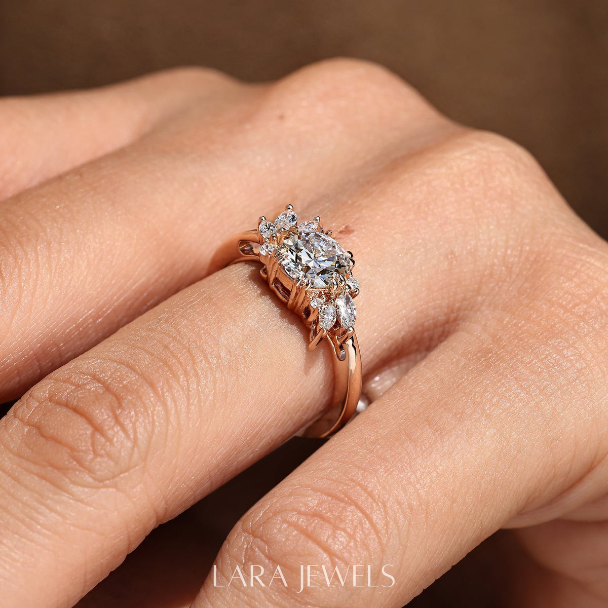 Lab grown round engagement ring in Lara Jewels setting, available in Silver. IGI certified, ethically sourced, handcrafted at Lara Jewels.
