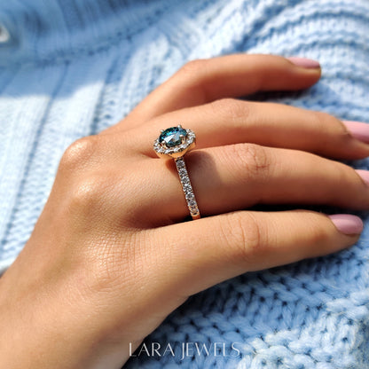 Lab grown round engagement ring in Lara Jewels setting, available in Silver. IGI certified, ethically sourced, handcrafted at Lara Jewels.