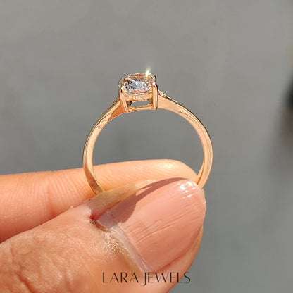 Lab grown cushion engagement ring in Lara Jewels setting, available in Silver. IGI certified, ethically sourced, handcrafted at Lara Jewels.