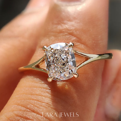 Lab grown cushion engagement ring in Lara Jewels setting, available in Silver. IGI certified, ethically sourced, handcrafted at Lara Jewels.