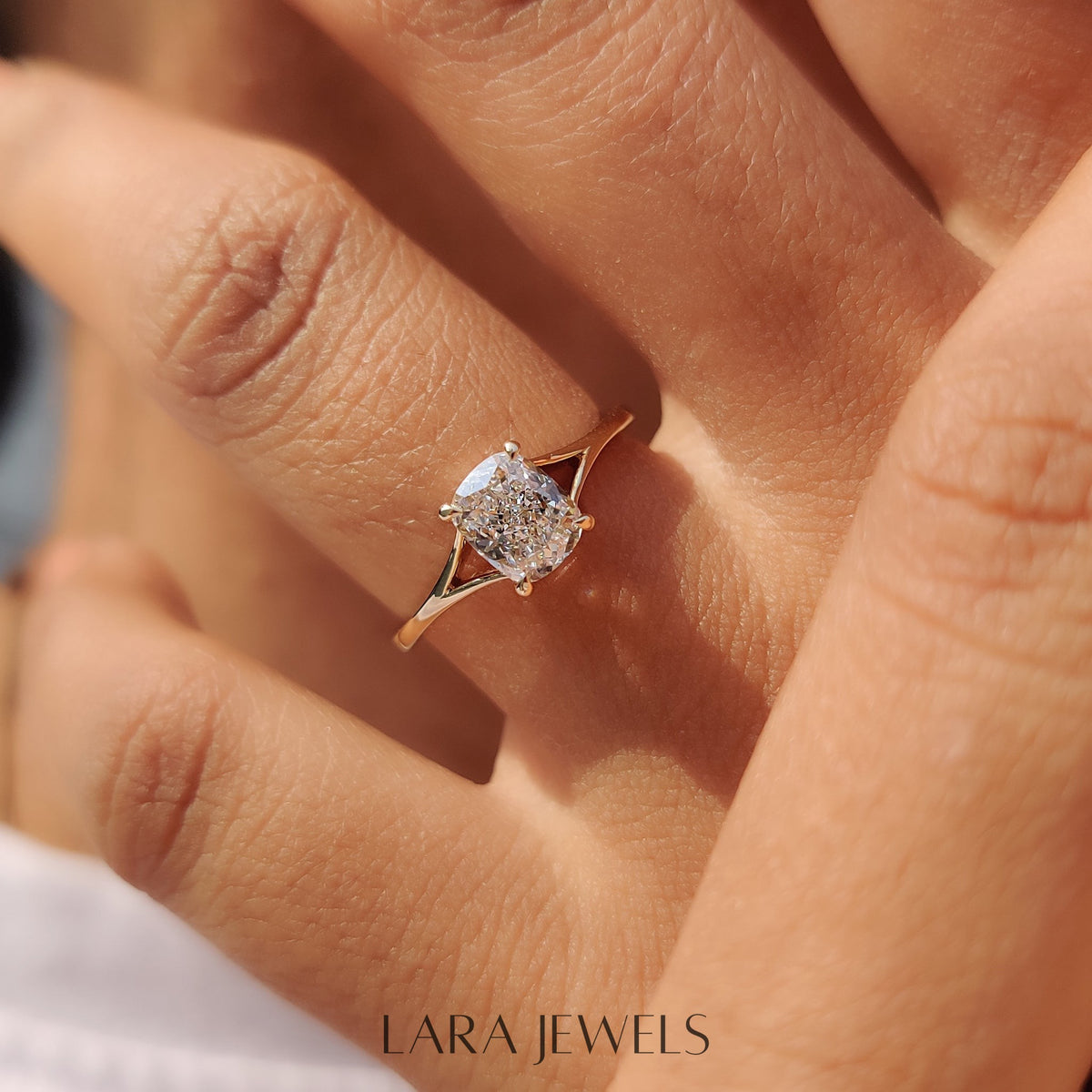 Lab grown cushion engagement ring in Lara Jewels setting, available in Silver. IGI certified, ethically sourced, handcrafted at Lara Jewels.