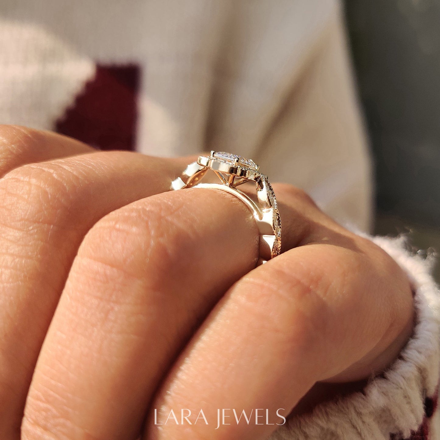Lab grown round engagement ring in Round Diamond Halo Style, available in Silver. IGI certified, ethically sourced, handcrafted at Lara Jewels.
