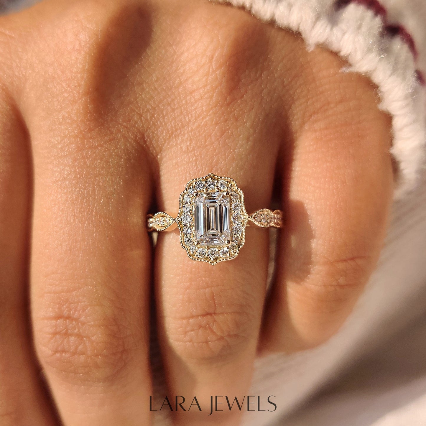 Lab grown round engagement ring in Round Diamond Halo Style, available in Silver. IGI certified, ethically sourced, handcrafted at Lara Jewels.