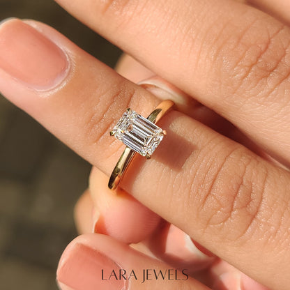 Lab grown emerald engagement ring in Basket Design, available in Silver. IGI certified, ethically sourced, handcrafted at Lara Jewels.