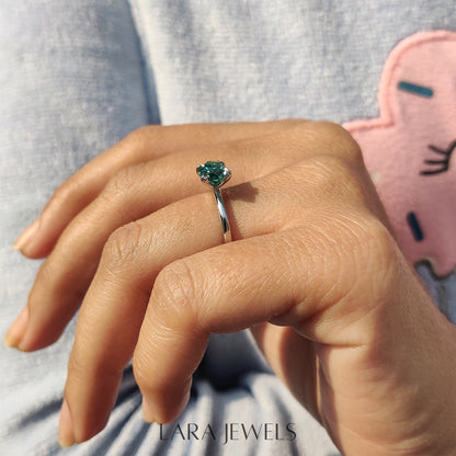 Lab grown marquise engagement ring in Solitaire Style, available in Silver. IGI certified, ethically sourced, handcrafted at Lara Jewels.