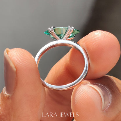 Lab grown marquise engagement ring in Solitaire Style, available in Silver. IGI certified, ethically sourced, handcrafted at Lara Jewels.