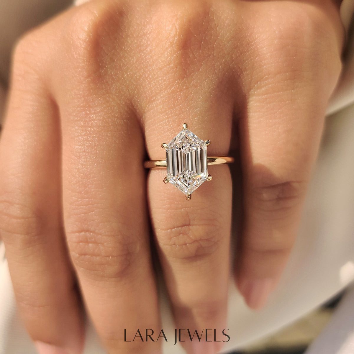 Lab grown hexagon engagement ring in Lara Jewels setting, available in Silver. IGI certified, ethically sourced, handcrafted at Lara Jewels.