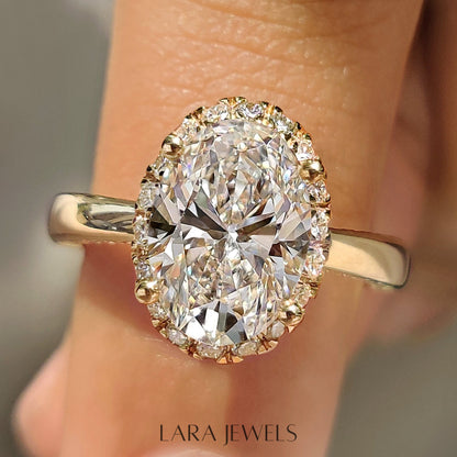 Lab grown oval engagement ring in Round Cut Diamond Basket Setting, available in Silver. IGI certified, ethically sourced, handcrafted at Lara Jewels.