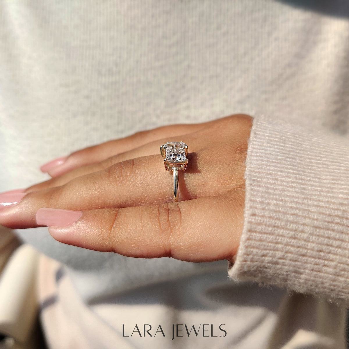 Lab grown princess engagement ring in Lara Jewels setting, available in Silver. IGI certified, ethically sourced, handcrafted at Lara Jewels.