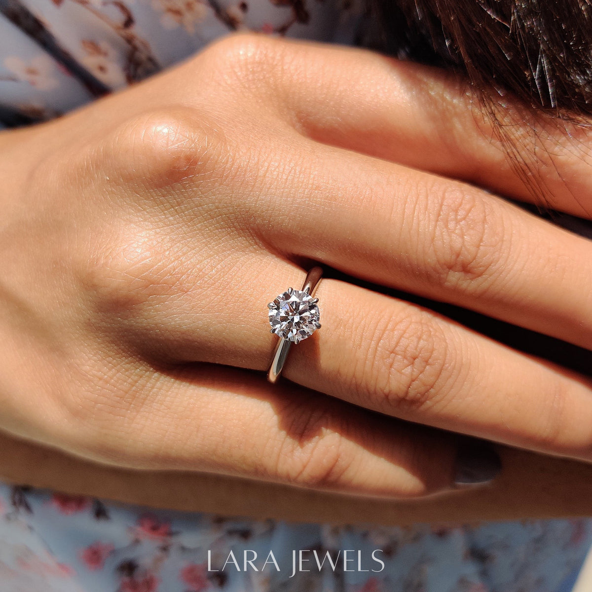 Lab grown round engagement ring in Lara Jewels setting, available in Silver. IGI certified, ethically sourced, handcrafted at Lara Jewels.