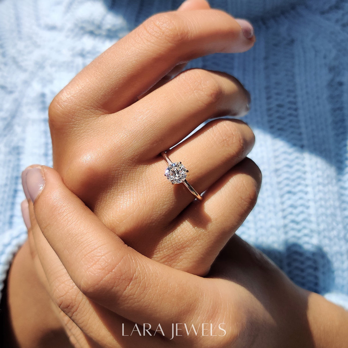 Lab grown round engagement ring in Lara Jewels setting, available in Silver. IGI certified, ethically sourced, handcrafted at Lara Jewels.