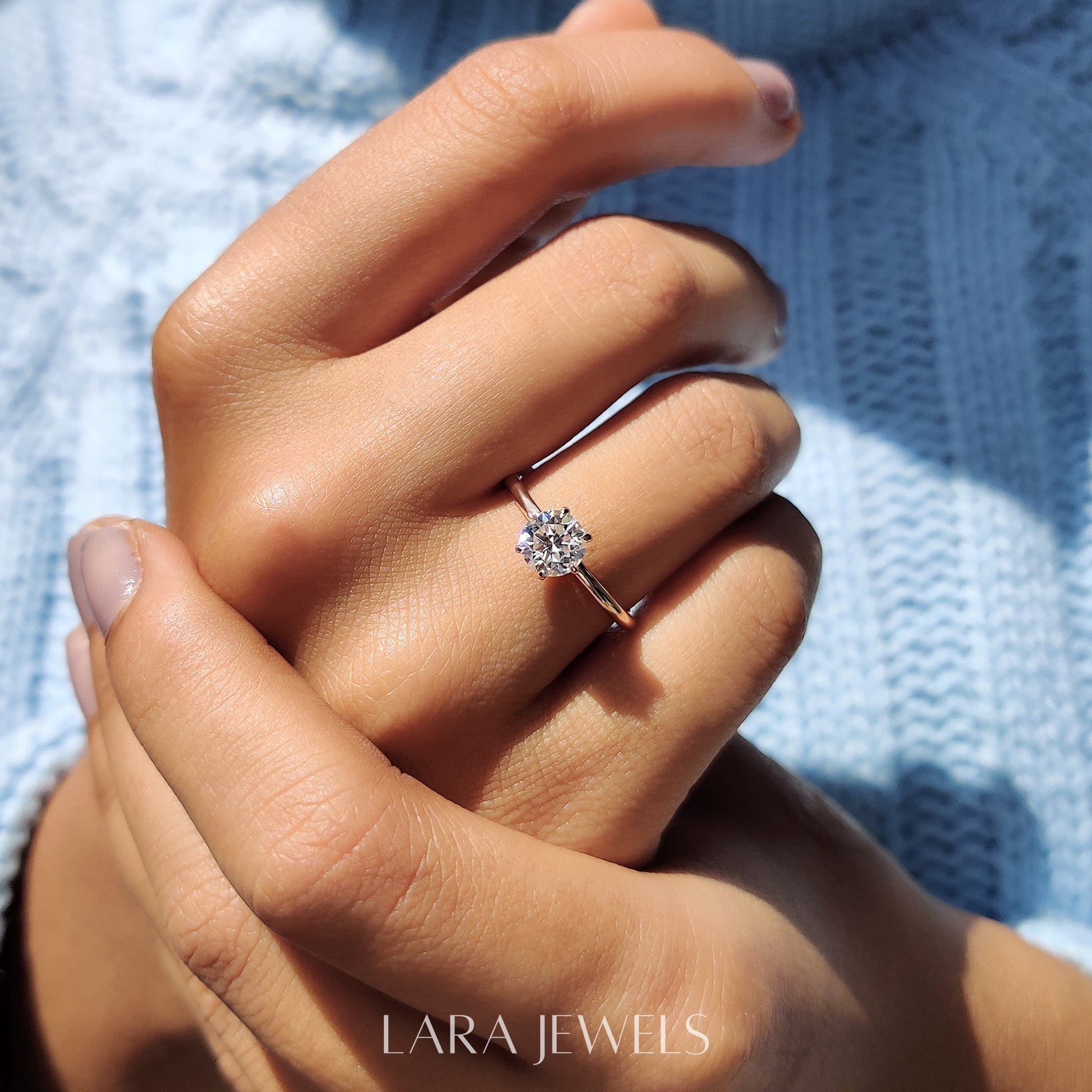 Lab grown round engagement ring in Lara Jewels setting, available in Silver. IGI certified, ethically sourced, handcrafted at Lara Jewels.