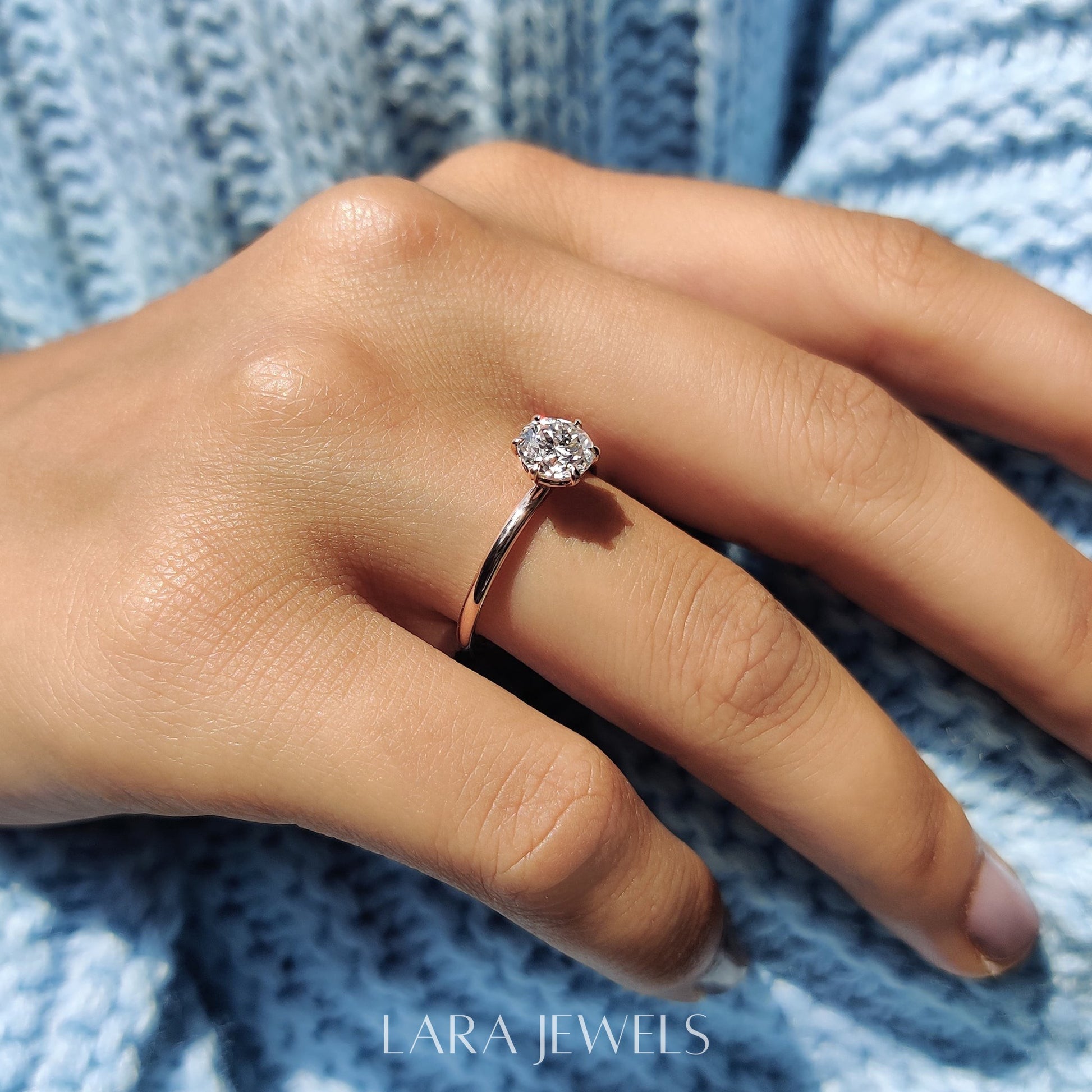 Lab grown round engagement ring in Lara Jewels setting, available in Silver. IGI certified, ethically sourced, handcrafted at Lara Jewels.