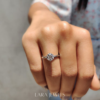 Lab grown round engagement ring in Lara Jewels setting, available in Silver. IGI certified, ethically sourced, handcrafted at Lara Jewels.