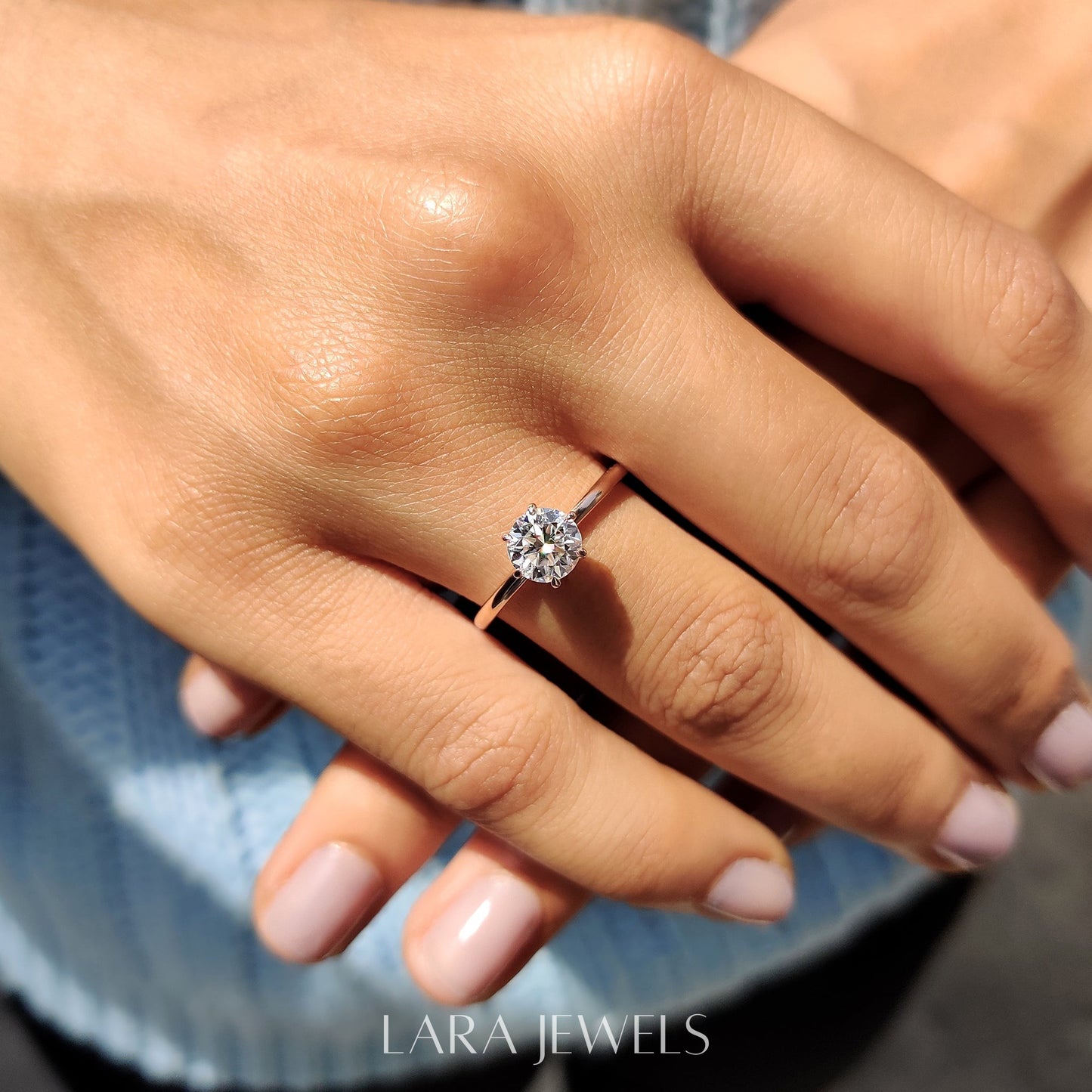 Lab grown round engagement ring in Lara Jewels setting, available in Silver. IGI certified, ethically sourced, handcrafted at Lara Jewels.