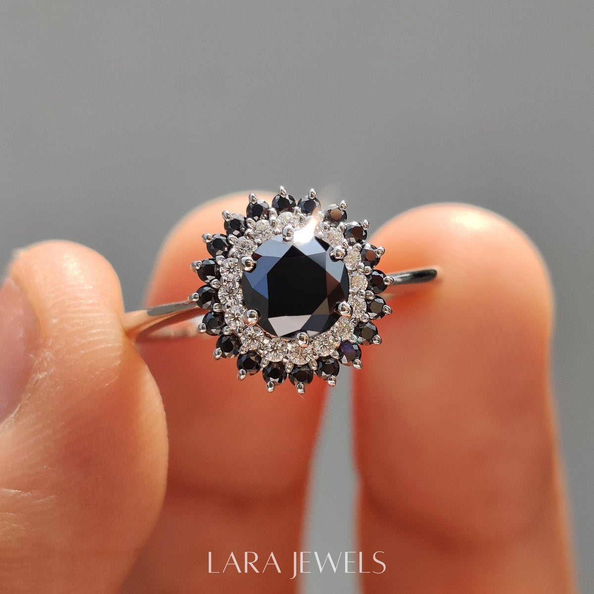 Lab grown round engagement ring in Lara Jewels setting, available in Silver. IGI certified, ethically sourced, handcrafted at Lara Jewels.