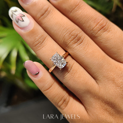 Lab grown cushion engagement ring in Lara Jewels setting, available in Silver. IGI certified, ethically sourced, handcrafted at Lara Jewels.