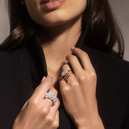 Lara Jewels High Jewellry High Jewelry | Lauren Pear Solitaire Lab Diamond Engagement Ring - Pear - 18k Yellow Gold - Angle View