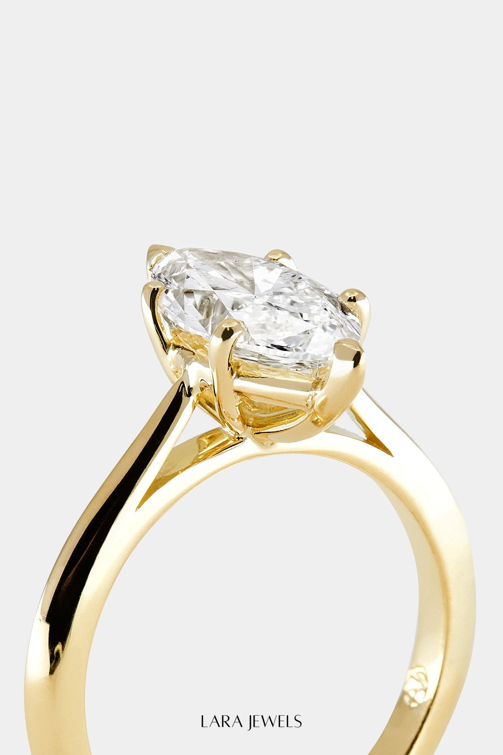 Marquise Diamond Ring 18K Gold - Back view