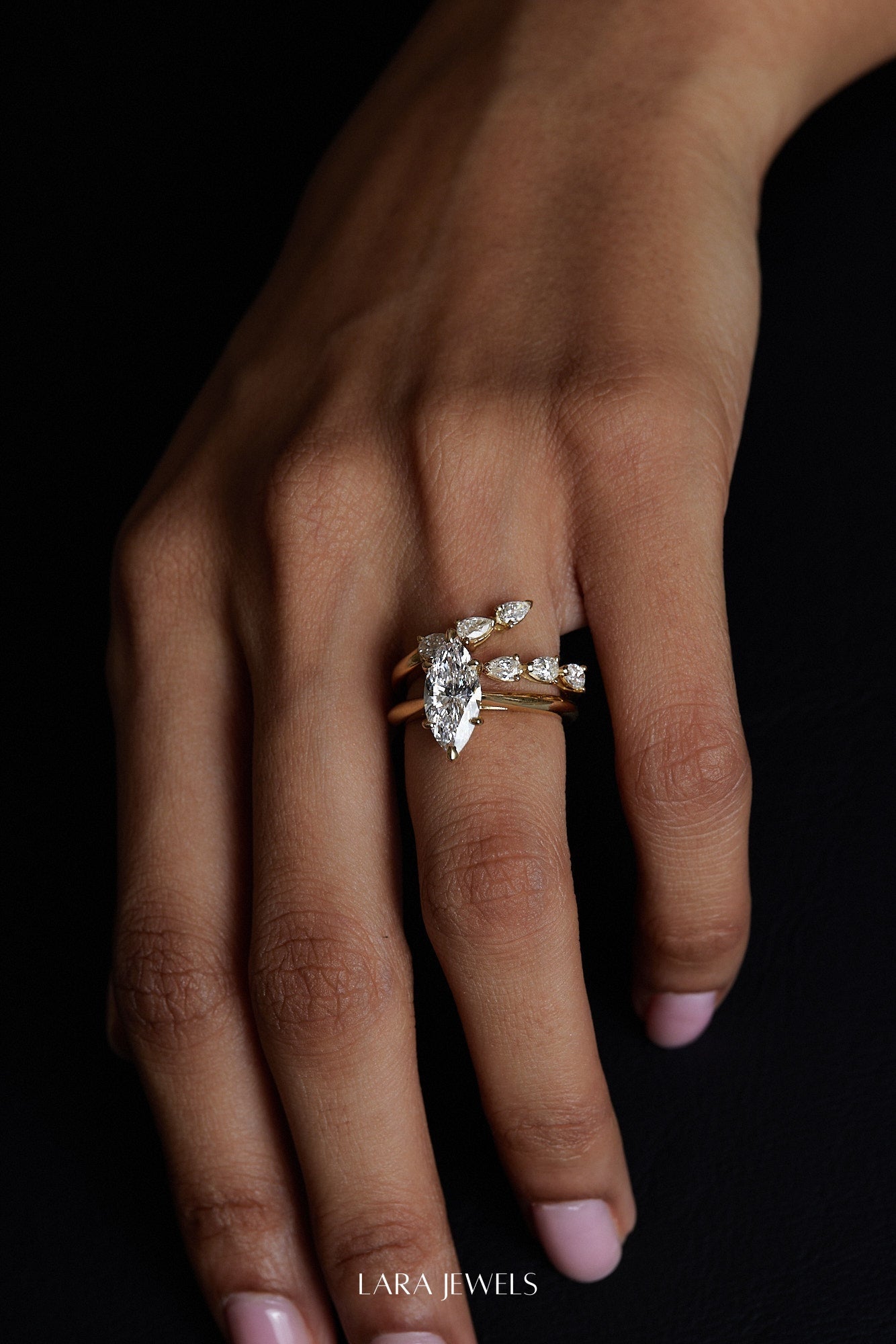 Marquise Diamond Ring 18K Gold - Detail view