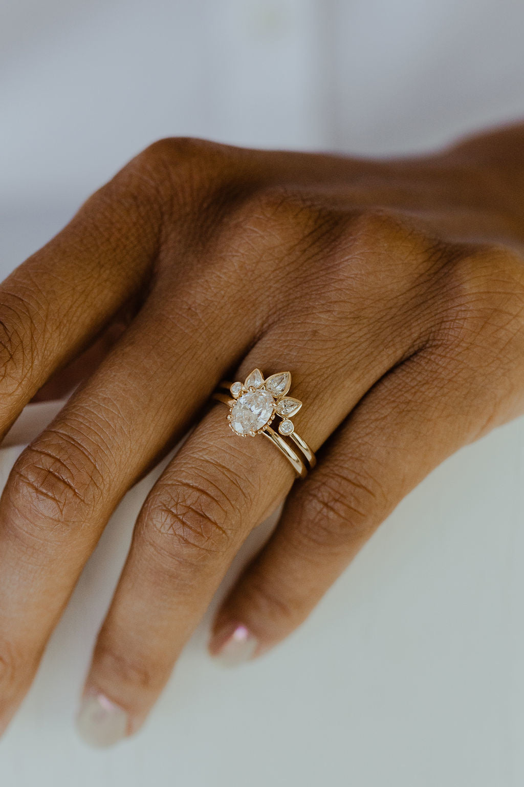 The Charlotte Oval Solitaire