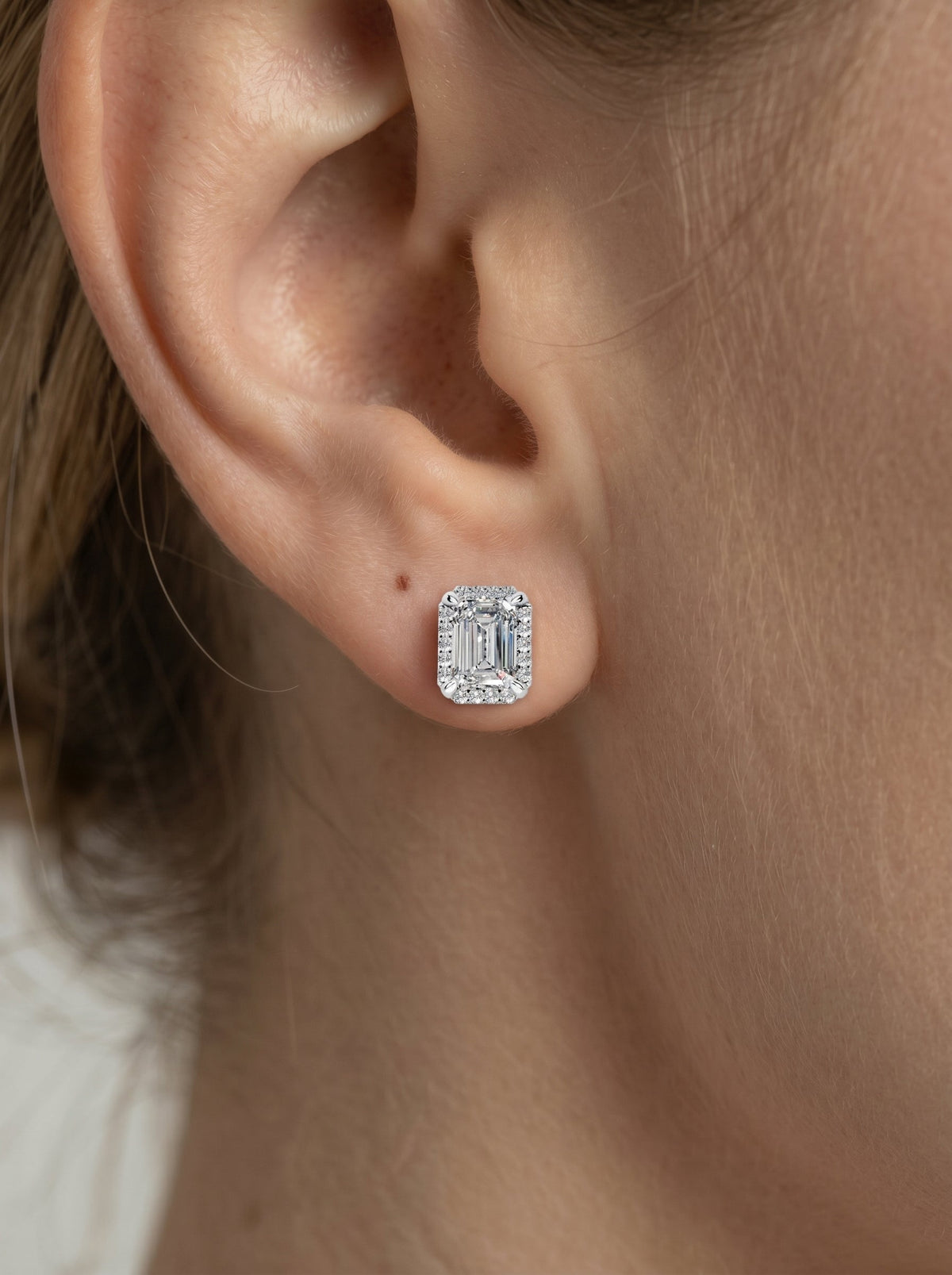 Ophelia Lab Grown Diamond Earrings Emerald - Platinum