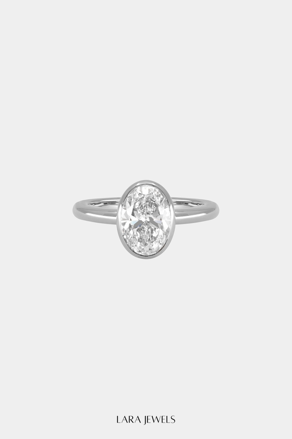 Oval Diamond Bezel Ring 18K Gold - Lifestyle