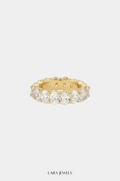 Oval Diamond Eternity Ring 18K Gold - Detail