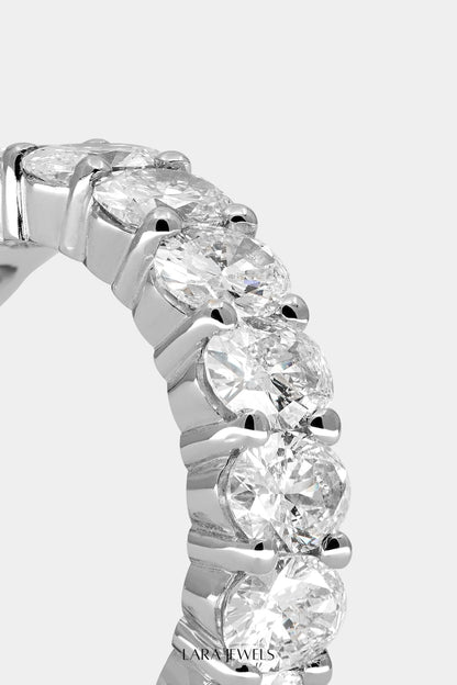 Oval Diamond Eternity Ring 18K Gold - Detail