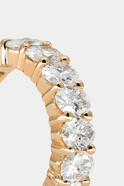 Oval Diamond Eternity Ring 18K Gold - Detail