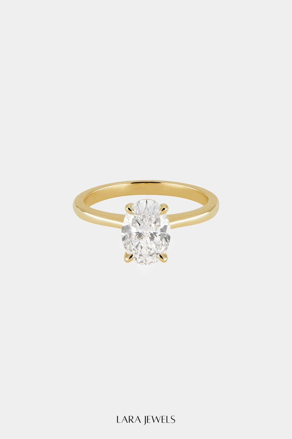 Oval Diamond Ring 18K Gold - Front view